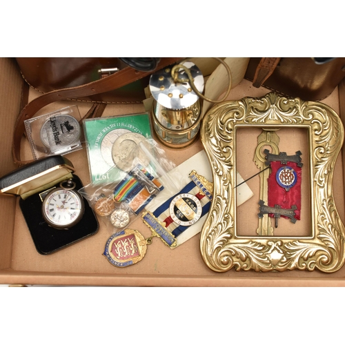 124 - A BOX OF ASSORTED ITEMS, to include a rose metal ladies open face pocket watch, unmarked, approximat... 