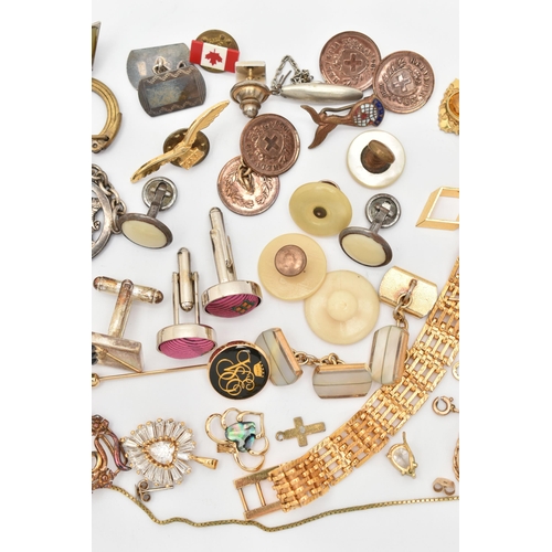 85 - AN ASSORTMENT OF COSTUME JEWELLERY, to include a pair of double G gold plated earrings, signed 'Gucc... 