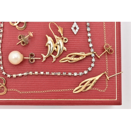 93 - A SELECTION OF YELLOW METAL EARRINGS, A BRACELET AND A CHAIN, to include a pair of paste drop earrin... 