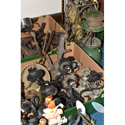 337 - TWO BOXES AND LOOSE METALWARE AND TILLY LAMPS, to include a Tilly lamp 'Guardsman Storm' with brown ... 