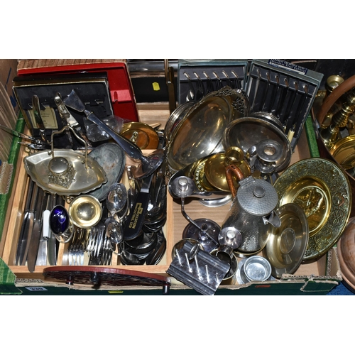 339 - TWO BOXES AND LOOSE METALWARE, to include a copper coal basket, platter and tea caddy, brass candle ... 