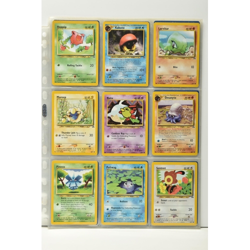 425 - COLLECTION OF POKEMON NEO DISCOVERY CARDS, includes three holos including Umbreon 13/75, card condit... 