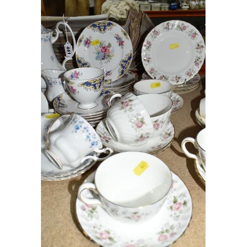 441 - A GROUP OF CERAMIC TEA WARES comprising a Royal Albert Memory Lane coffee service to include a coffe... 