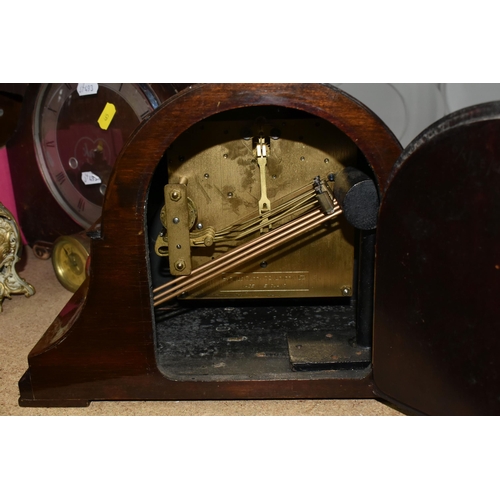 465 - ONE BOX AND LOOSE MANTEL CLOCKS AND CLOCK PARTS, to include an art deco style hat shaped wooden mant... 