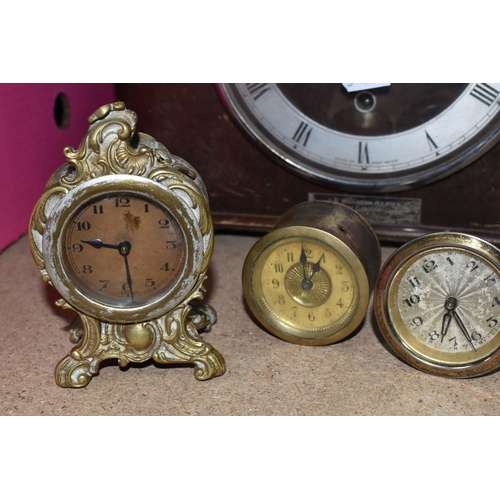 465 - ONE BOX AND LOOSE MANTEL CLOCKS AND CLOCK PARTS, to include an art deco style hat shaped wooden mant... 