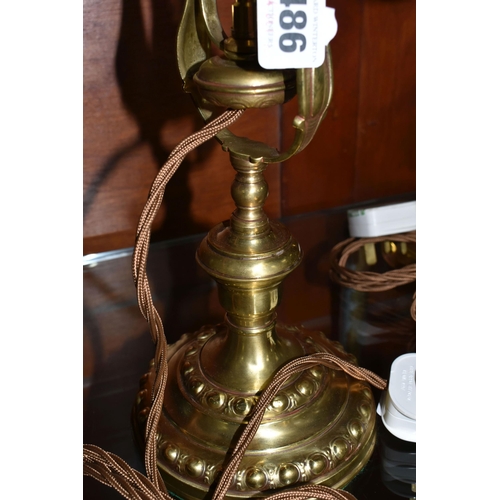 486 - A BRASS GIMBAL TABLE LAMP, height 43cm (1) (Condition Report: appears ok, untested, some tiny dents ... 