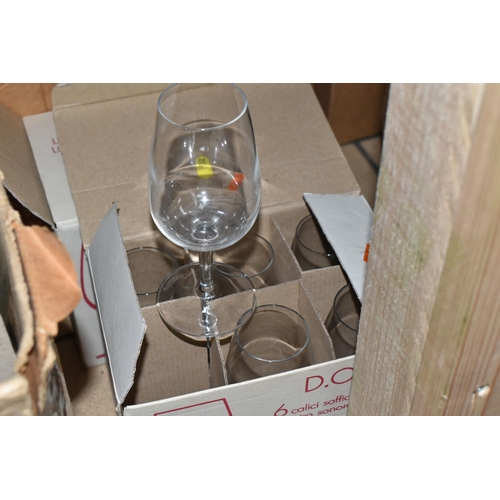 502 - TWELVE BOXES OF MOSTLY RAVENHEAD WHOLESALE GLASSES to include wine glasses, brandy glasses, aperitif... 