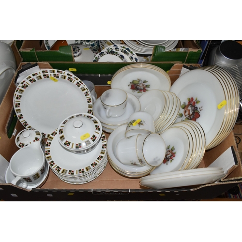 507 - THREE BOXES OF DINNERWARE BY VARIOUS MANUFACTURERS, to include mainly mid-century Midwinter plates, ... 