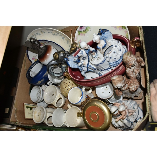 513 - FIVE BOXES AND LOOSE CERAMICS AND GLASSWARE to include a group of gilt items comprising a Royal Worc... 