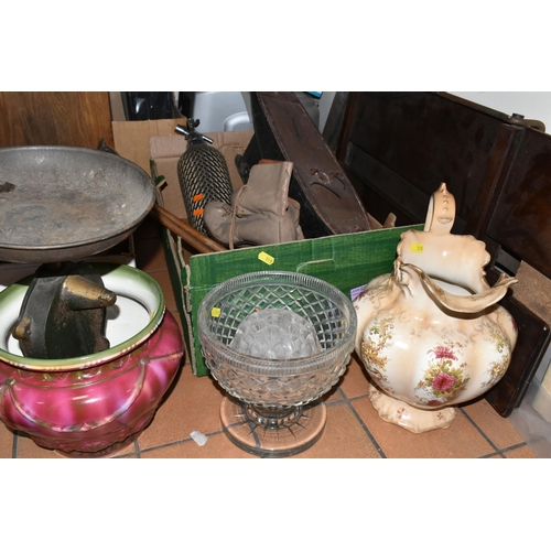 515 - TWO BOXES AND LOOSE MISCELLANEOUS ITEMS to include a vintage Sparklet Type D wire bound syphon, a vi... 