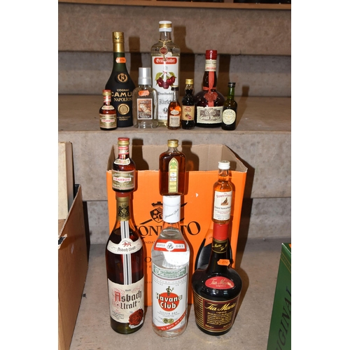 941 - ALCOHOL, A Collection of mixed Alcohol comprising 1 x Havana Club Silver Dry Rum, 1 x Asbach Uralt B... 