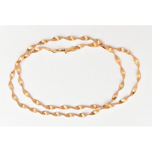 22 - A 9CT GOLD ITAILIAN YELLOW GOLD TWIST CHAIN, flat articulated herringbone twist chain, fitted with a... 