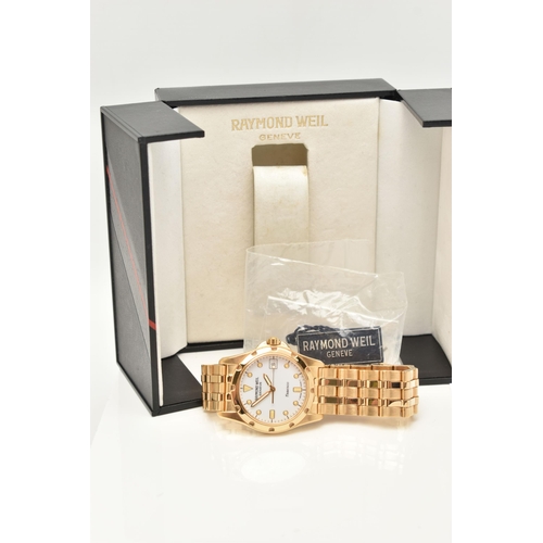 122 - A GENTS BOXED 'RAYOND WEIL' WRISTWATCH, quartz movement, round white dial signed 'Raymond Weil, Flam... 