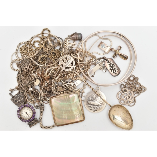 147 - A SELECTION OF SILVER AND WHITE METAL JEWELLERY, to include a Thomas Sabo pendant, a square shell pe... 