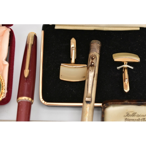 150 - A BOXED PAIR OF SHIRT STUDS, PENS AND OTHER PIECES, checkerboard enamel pattern studs, stamped 9ct, ... 