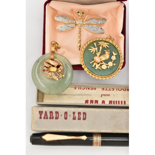 150 - A BOXED PAIR OF SHIRT STUDS, PENS AND OTHER PIECES, checkerboard enamel pattern studs, stamped 9ct, ... 