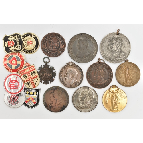 155 - WWI MEDALS, TOKENS, SOUVENIRS ETC, to include a 1914-1918 general service medal, awarded to 'SE-2252... 