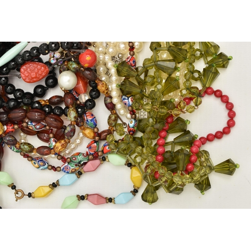 160 - A SELECTION OF BEADED NECKLACES AND COSTUME JEWELLERY, to include a horn bead necklace, a mother of ... 