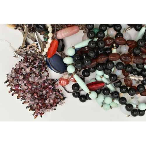 160 - A SELECTION OF BEADED NECKLACES AND COSTUME JEWELLERY, to include a horn bead necklace, a mother of ... 