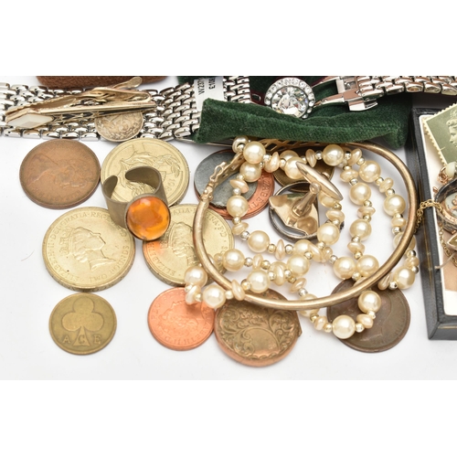 164 - A SELECTION OF MAINLY COSTUME JEWELLERY, to include two pairs of Jasper Conran cufflinks, three two ... 