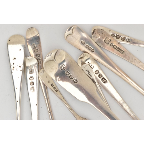 169 - A SILVER SUGAR SIFTER AND ASSORTED CUTLERY, fiddle pattern sifter with engraved crest to the termina... 