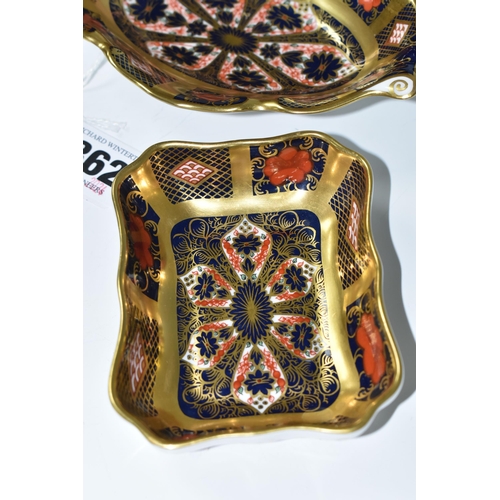 362 - TWO ROYAL CROWN DERBY IMARI 1128 - SOLID GOLD BAND TRINKET DISHES, comprising a wavy rimmed twin han... 