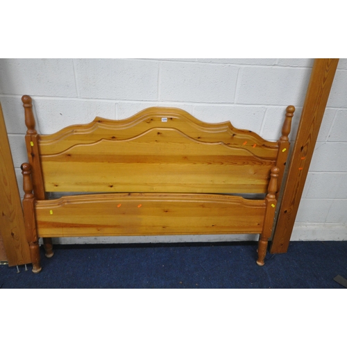 1279 - A MODERN PINE 4FT6 BEDSTEAD, with side, slats and bolts (condition report: scuffs and scratches)