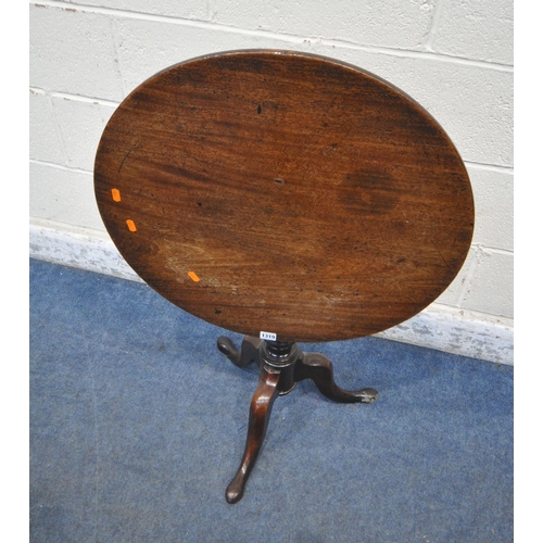 1319 - A GEORGIAN MAHOGANY TILT TOP TRIPOD TABLE, with a bird cage mechanism, raised on a turned support, a... 