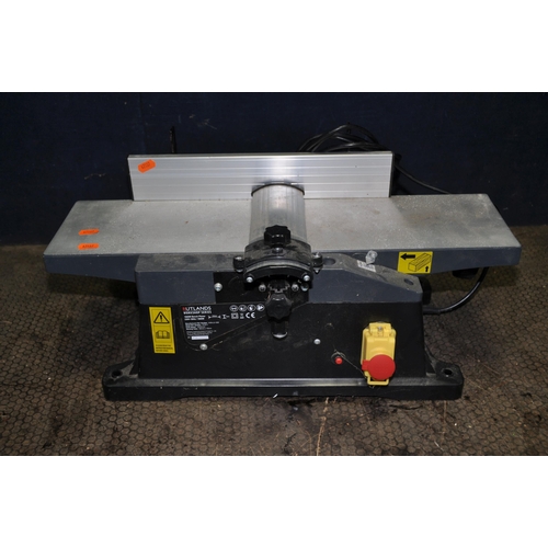 1069 - A RUTLANDS XT3517 BENCH PLANER with 6in cut, fence and blade guard (PAT pass and working)