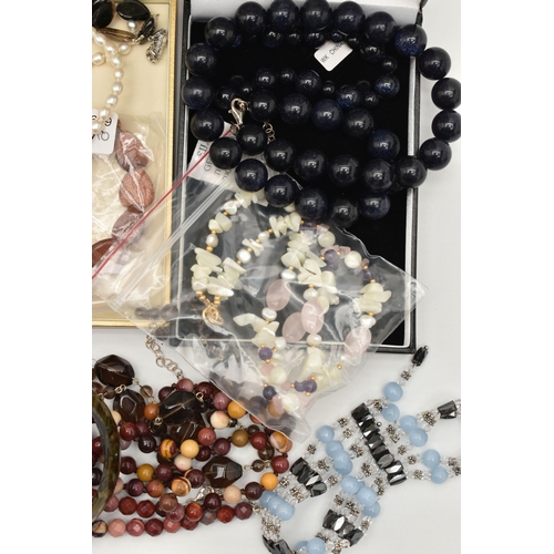 136 - A BOX OF SEMI-PRECIOUS GEMSTONE JEWELLERY, to include two jasper bead necklaces, a goldstone heart s... 