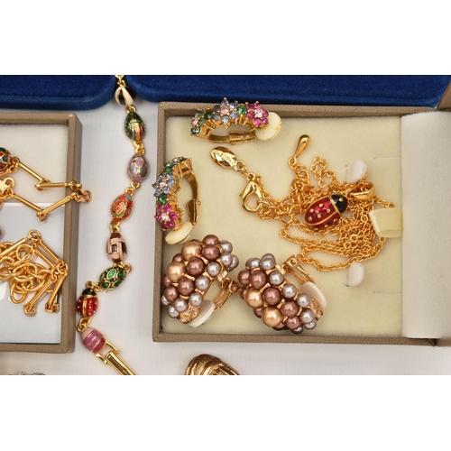 142 - ASSORTED COSTUME JEWELLERY, to include a 'Joan Rivers' miniature egg pendant necklace, with matching... 