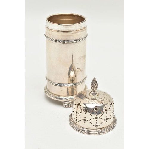 154 - AN EARLY 20TH CENTURY SILVER SUGAR CASTER, beaded detail raised on three paw feet, pierced cover wit... 