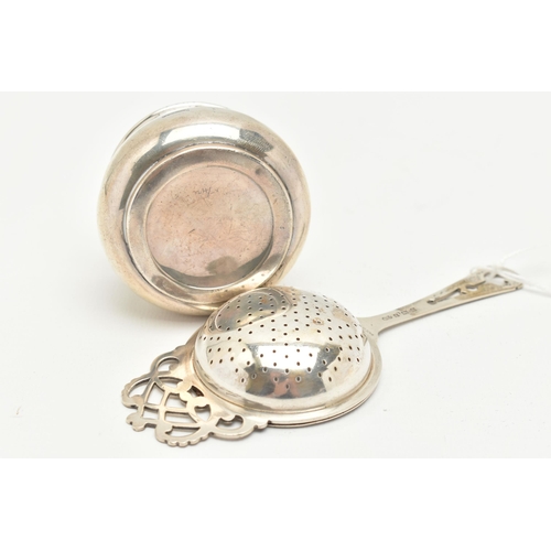 155 - AN ELIZABETH II SILVER TEA STRAINER WITH STAND, each piece hallmarked 'William Suckling Ltd' Birming... 