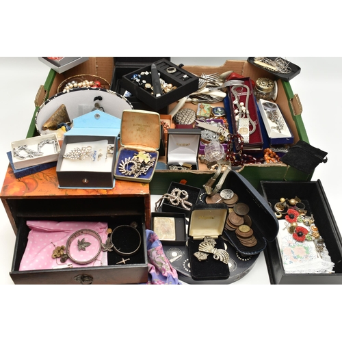 168 - A BOX OF ASSORTED ITEMS, to include various pieces of costume jewellery, fashion wristwatches, boxes... 