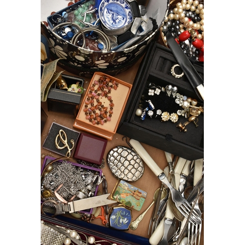 168 - A BOX OF ASSORTED ITEMS, to include various pieces of costume jewellery, fashion wristwatches, boxes... 