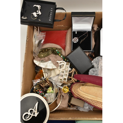 169 - A BOX OF ASSORTED COSTUME JEWELLERY AND WRISTWATCHES, various pieces of costume jewellery including ... 