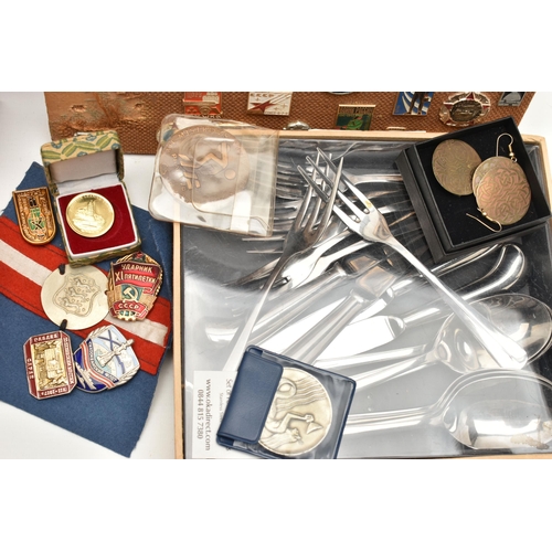 172 - A BOX OF ASSORTED WHITE METAL WARE, to include boxed sets of stainless steel 'Oka' cutlery pieces, a... 