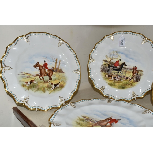 356 - FIVE HUNTING SCENE CABINET PLATES AND A SIMILAR TRINKET DISH, printed and tinted with horses, hounds... 