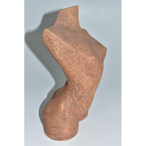 366 - GRAHAM PETER GLYNN: A STONEWARE SCULPTURE OF A FEMALE NUDE, impressed marks and partial label to bas... 