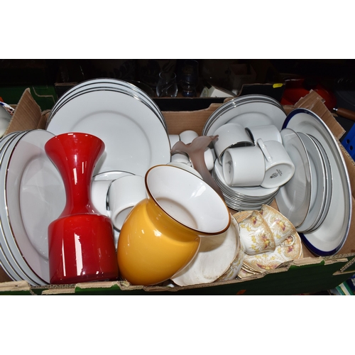 384 - FIVE BOXES AND LOOSE CERAMICS AND GLASSWARE to include a large quantity of Royal Worcester Classic P... 