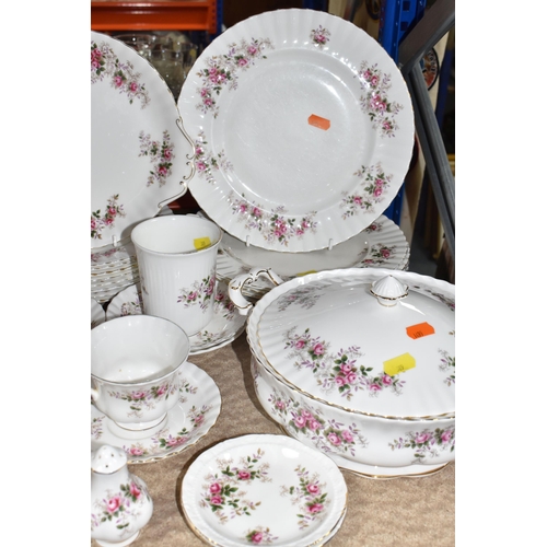 389 - A GROUP OF ROYAL ALBERT 'LAVENDER ROSE' DINNER WARE, comprising covered tureen, two oval serving bow... 