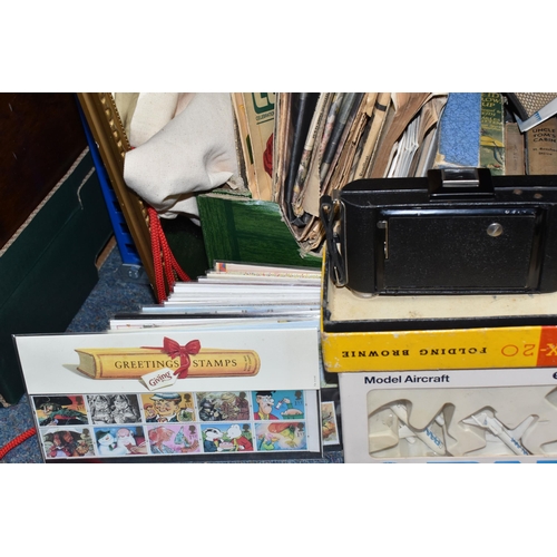 394 - TWO BOXES AND LOOSE MISCELLANEOUS ITEMS, to include Royal Family ephemera, a selection of treen item... 