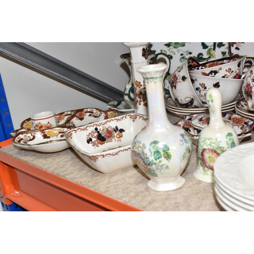 399 - A LARGE COLLECTION OF MASON'S IRONSTONE CERAMICS, to include in green 'Chartreuse' design: plate, sm... 