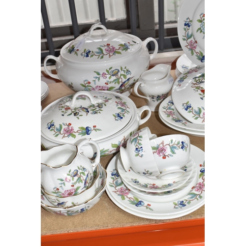 406 - A FORTY-SIX PIECE AYNSLEY 'PEMBROKE' DINNER SERVICE comprising six tea cups, six saucers, six side p... 