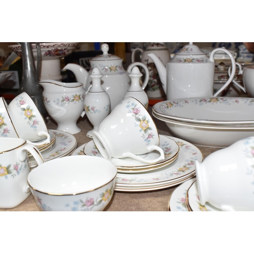 428 - A SIXTY SEVEN PIECE MAYFAIR DINNER SERVICE, comprising a soup tureen, a meat plate, two oval serving... 