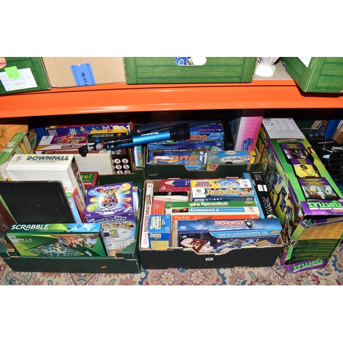 441 - FOUR BOXES AND LOOSE TOYS AND GAMES, to include a boxed Nickelodeon Teenage Mutant Ninja Turtles Sec... 