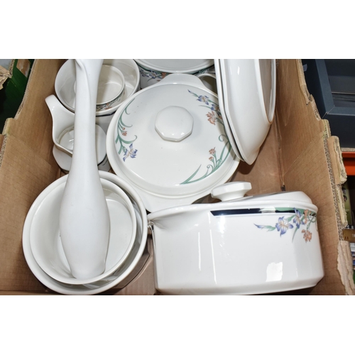 449 - THREE BOXES AND LOOSE CERAMICS AND GLASSWARE to include one box of Royal Doulton 'Juno' dinnerware t... 