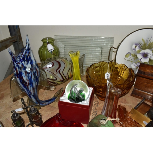 462 - A COLLECTION OF DECORATIVE GLASS ITEMS, to include, two vintage crystal wall sconces, brass detail, ... 