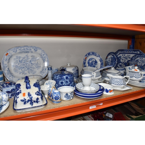 480 - A LARGE GROUP OF BLUE AND WHITE CERAMICS to include a group of T.G Green Cornish Ware comprising a m... 