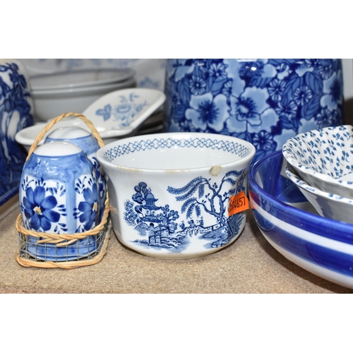 480 - A LARGE GROUP OF BLUE AND WHITE CERAMICS to include a group of T.G Green Cornish Ware comprising a m... 